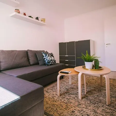 Appartement Floor By Silver Prop